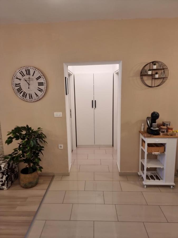 Apartment Lux Zara Esterno foto